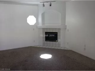 Photo #1: 2021742 Listing