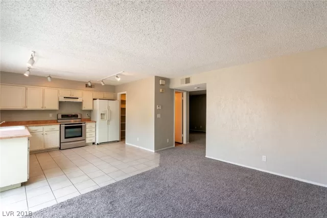 MLS: 2022580 Condo For Sale