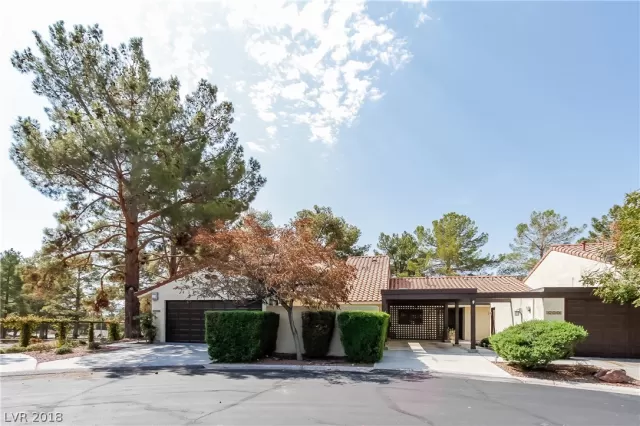 MLS: 2022861 Condo For Sale