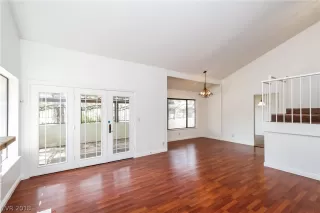 Photo #1: 2022861 Listing 