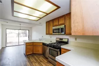 Photo #3: 2022861 Listing 