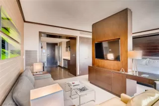 Photo #5: 2024435 Listing