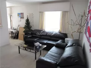 Photo #4: 2024909 Listing