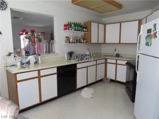 Photo #6: 2024909 Listing