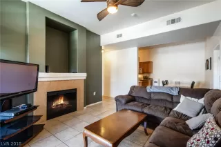 Photo #4: 2025382 Listing