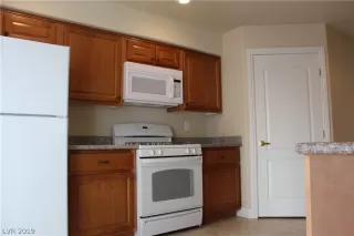 Photo #4: 2025455 Listing