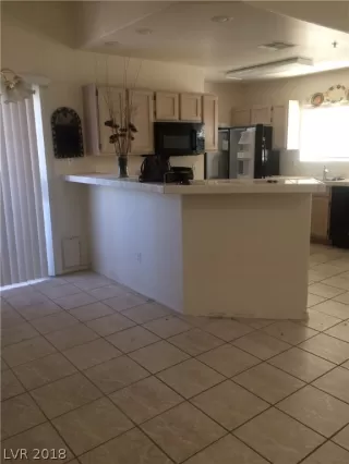 Photo #3: 2025577 Listing 