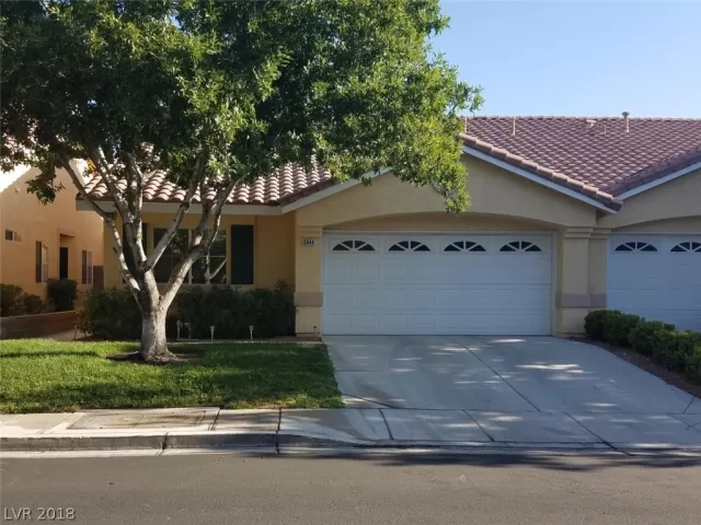 MLS: 2025999 Condo For Sale