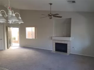 Photo #6: 2025999 Listing