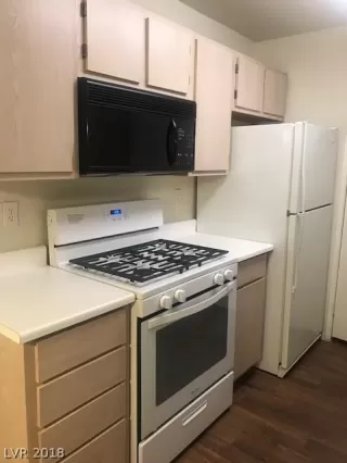 Photo #3: 2026385 Listing 