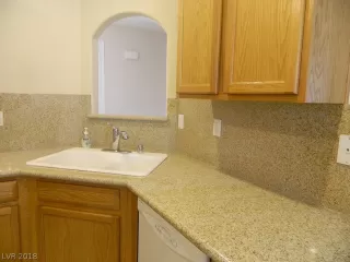 Photo #1: 2026442 Listing