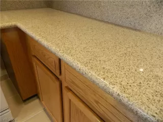 Photo #3: 2026442 Listing