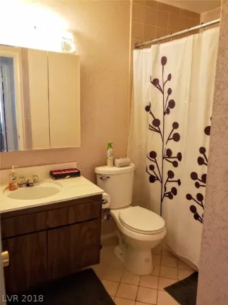 Photo #6: 2026556 Listing