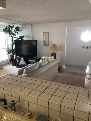 Photo #6: 2026907 Listing 