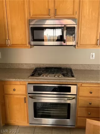 Photo #5: 2026979 Listing