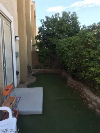 Photo #2: 2027384 Listing