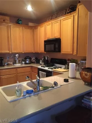 Photo #6: 2027384 Listing