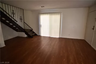 Photo #1: 2027836 Listing