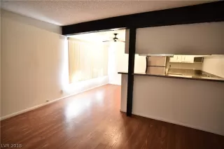 Photo #3: 2027836 Listing