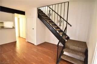 Photo #6: 2027836 Listing