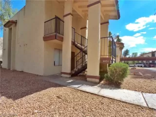 Photo #4: 2028496 Listing 