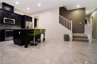 Photo #2: 2028612 Listing 