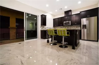 Photo #5: 2028612 Listing 