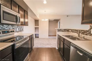 Photo #3: 2028671 Listing