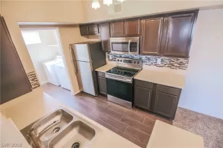 Photo #4: 2028671 Listing