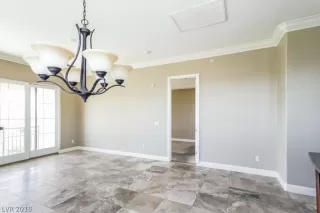 Photo #5: 2029009 Listing