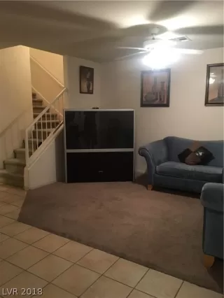 Photo #6: 2029195 Listing 