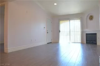 Photo #3: 2029259 Listing