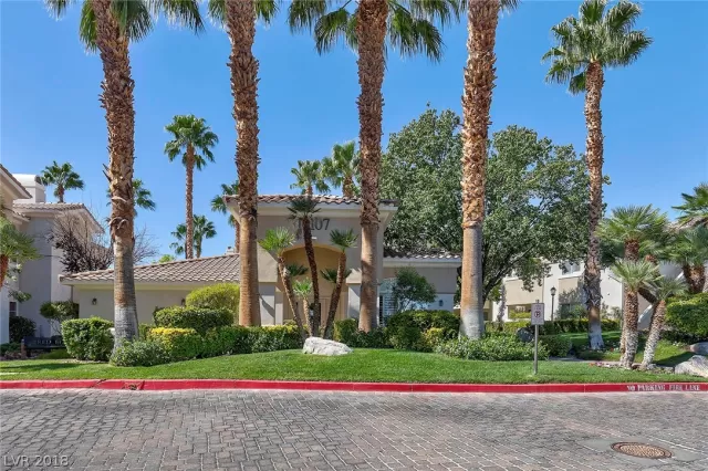 MLS: 2029361 Condo For Sale