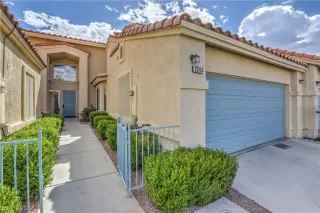 Photo #1: 2029668 Listing