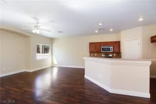 Photo #5: 2029830 Listing 