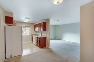 Photo #5: 2030328 Listing 