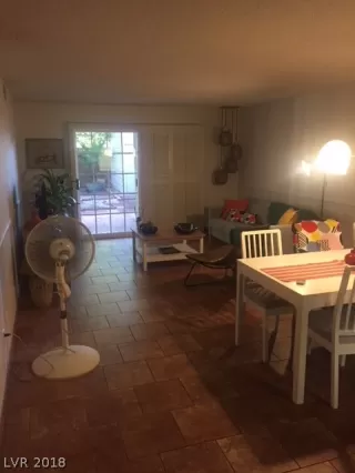 Photo #5: 2030696 Listing