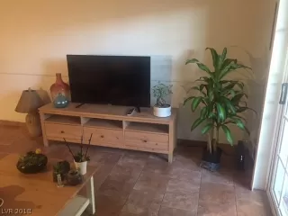 Photo #6: 2030696 Listing