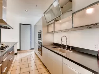 Photo #3: 2030707 Listing