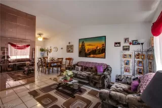 Photo #4: 2030717 Listing