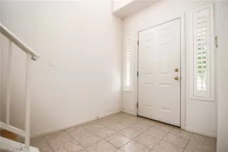 Photo #4: 2031038 Listing 