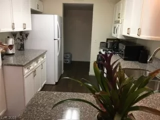 Photo #2: 2031297 Listing 