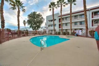 Photo #5: 2031600 Listing