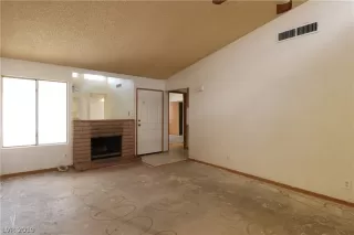 Photo #6: 2031716 Listing 