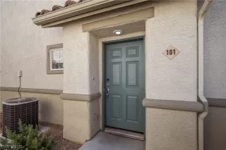 Photo #2: 2031777 Listing