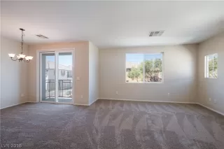 Photo #5: 2031777 Listing