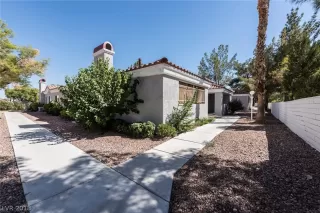 Photo #1: 2031990 Listing