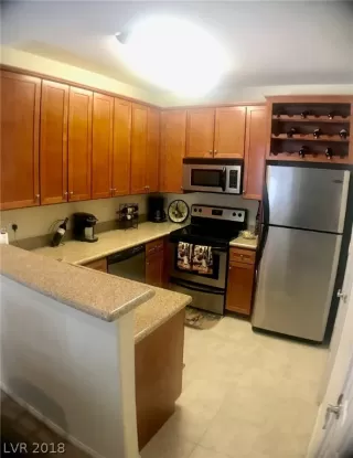 Photo #2: 2032031 Listing