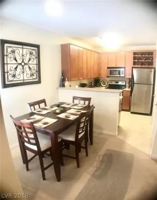 Photo #3: 2032031 Listing