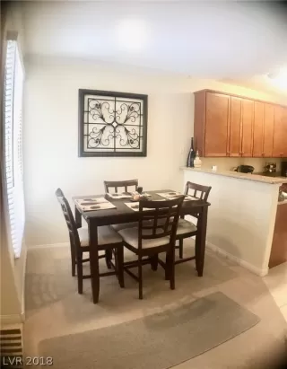 Photo #4: 2032031 Listing